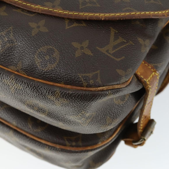LOUIS VUITTON Monogram Saumur 30 Shoulder Bag M42256 LV Auth 154252