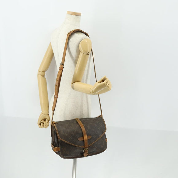 LOUIS VUITTON Monogram Saumur 30 Shoulder Bag M42256 LV Auth 154252