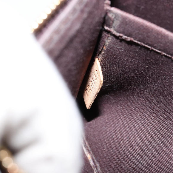 LOUIS VUITTON Vernis Pochette Accessoires Pouch Amarante M91576 LV Auth 154299V