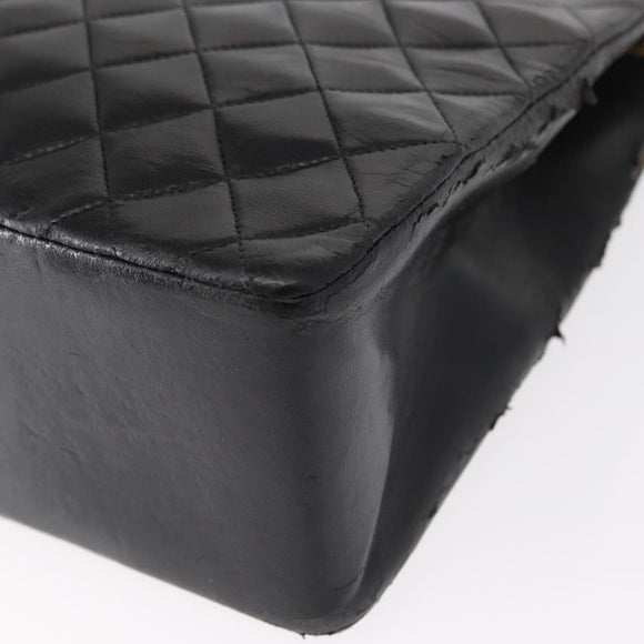 CHANEL Matelasse Chain Shoulder Bag Patent leather Black Gold CC Auth 154765