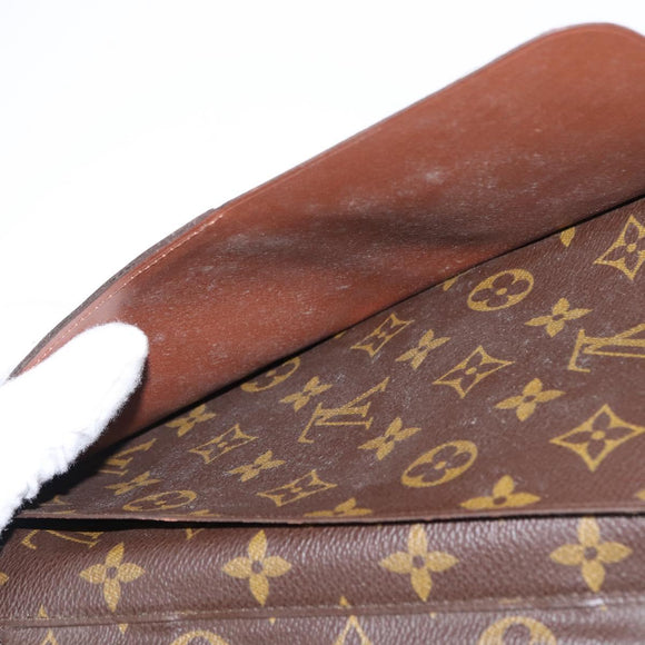 LOUIS VUITTON Monogram Poche Escapade Travel Case M60113 LV Auth 154882