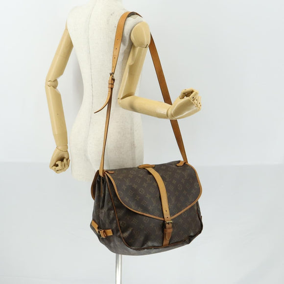 LOUIS VUITTON Monogram Saumur 35 Umhängetasche M42254 LV Auth 155140