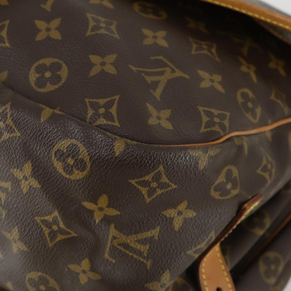 LOUIS VUITTON Monogram Saumur 35 Umhängetasche M42254 LV Auth 155167