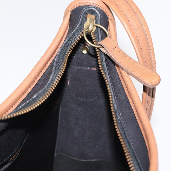 Coach Shoulder Bag Leather Black Gold Auth 155609