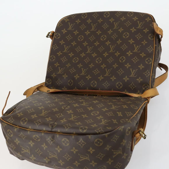 LOUIS VUITTON Monogram Saumur 35 Shoulder Bag M42254 LV Auth 156195