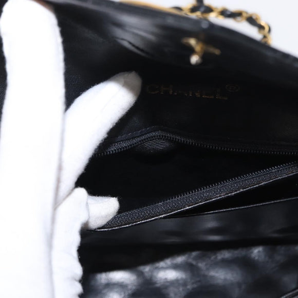 CHANEL Matelasse Chain Shoulder Bag Leather Black Gold CC Auth 156461
