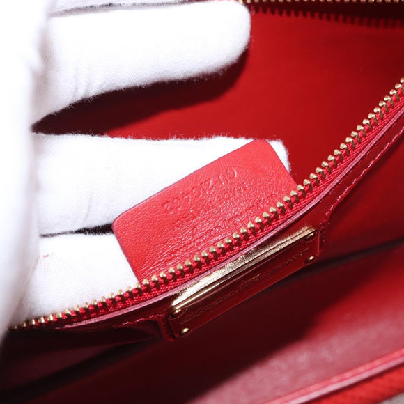 Salvatore Ferragamo Chain Vala Shoulder Bag Leather Red Gold Auth 156466V