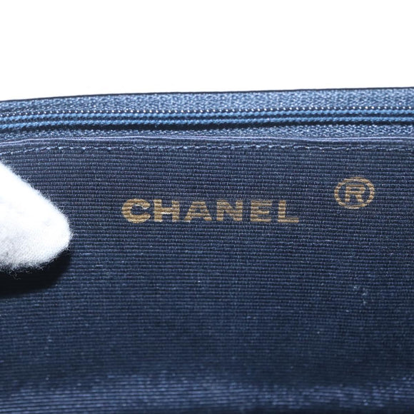 CHANEL Chain Shoulder Bag Leather White Gold CC Auth 156509