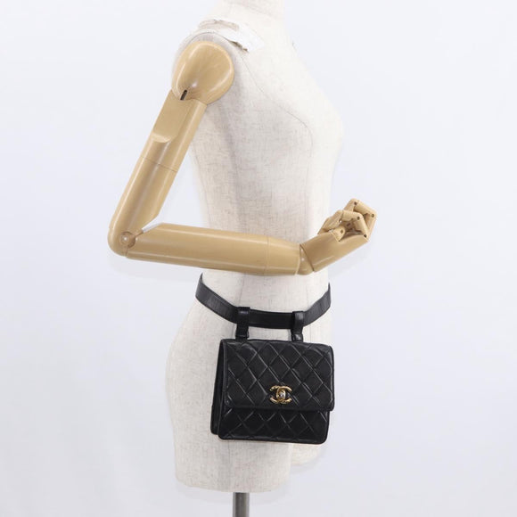 CHANEL Matelasse Waist bag Lamb Skin Black Gold CC Auth 156628V