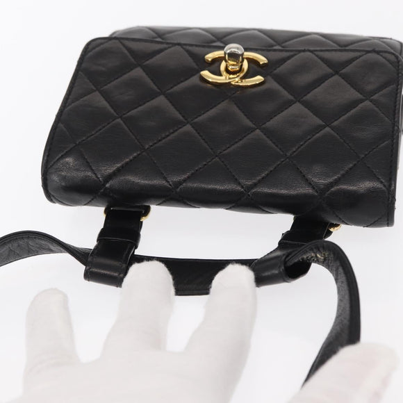 CHANEL Matelasse Waist bag Lamb Skin Black Gold CC Auth 156628V