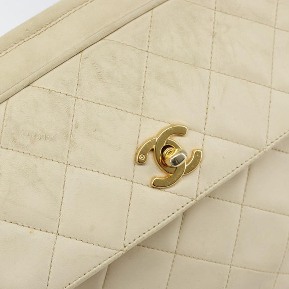 CHANEL Matelasse Shoulder Bag Lamb Skin White Gold CC Auth 156813