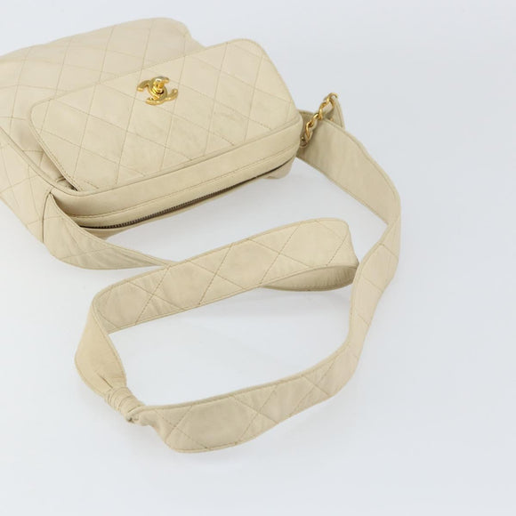 CHANEL Matelasse Shoulder Bag Lamb Skin White Gold CC Auth 156813