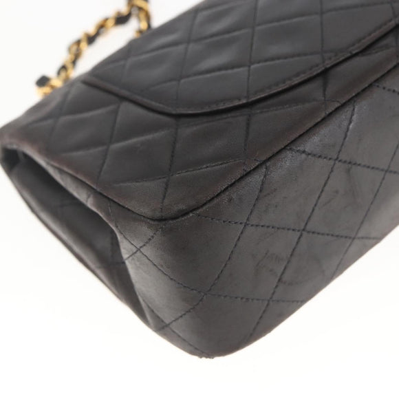 CHANEL Double Flap Matelasse 25 Chain Bag Lamb Skin Black Gold CC Auth 157061SAV