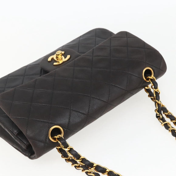 CHANEL Double Flap Matelasse 25 Chain Bag Lamb Skin Black Gold CC Auth 157061SAV