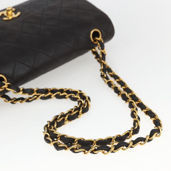 CHANEL Double Flap Matelasse 25 Chain Bag Lamb Skin Black Gold CC Auth 157061SAV