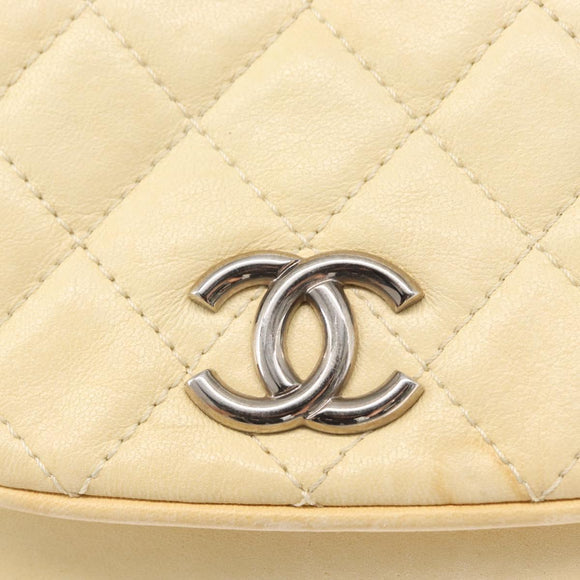 CHANEL Matelasse Chain Shoulder Bag Leather Ivory Silver CC Auth 157279