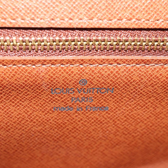 LOUIS VUITTON Monogram Saint Cloud GM Shoulder Bag M51242 LV Auth 157327V