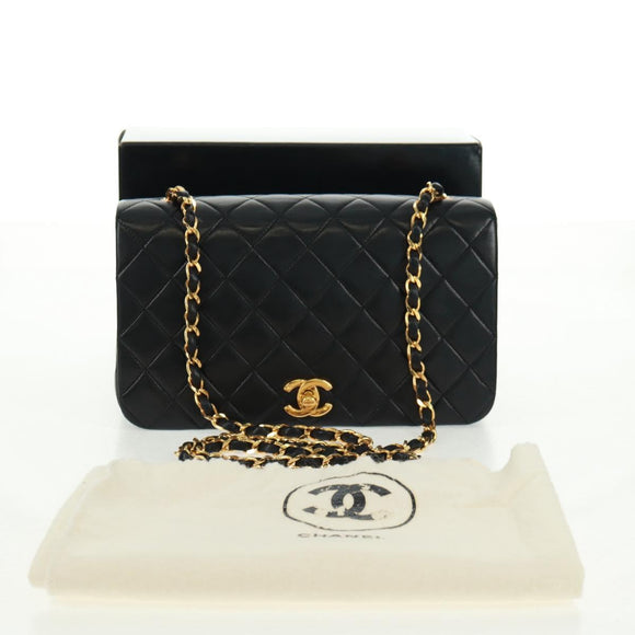 CHANEL Matelasse Chain Shoulder Bag Lamb Skin Black Gold CC Auth 157515SM