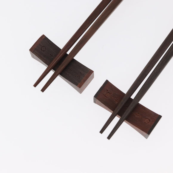 LOUIS VUITTON Monogram Baguette Chop Sticks Wood VIP Only M99171 LV Auth 157821AM