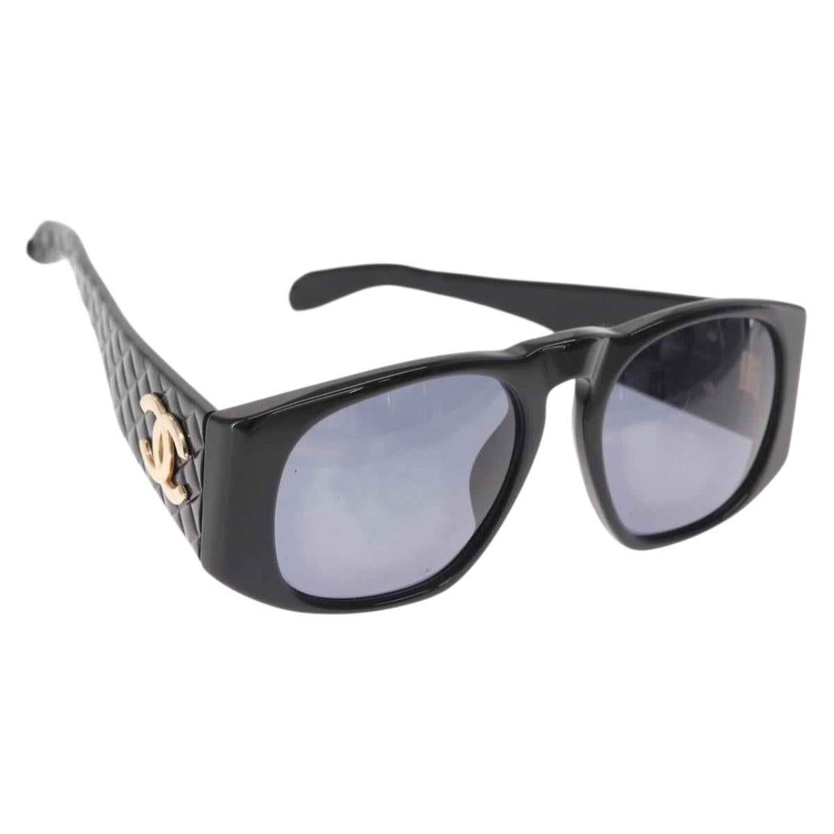 CHANEL COCO Mark Sunglasses plastic Black CC Auth 157822  display picture 1