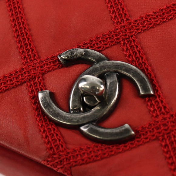 CHANEL Matelasse Chain Shoulder Bag Leather Red CC Auth 158008V