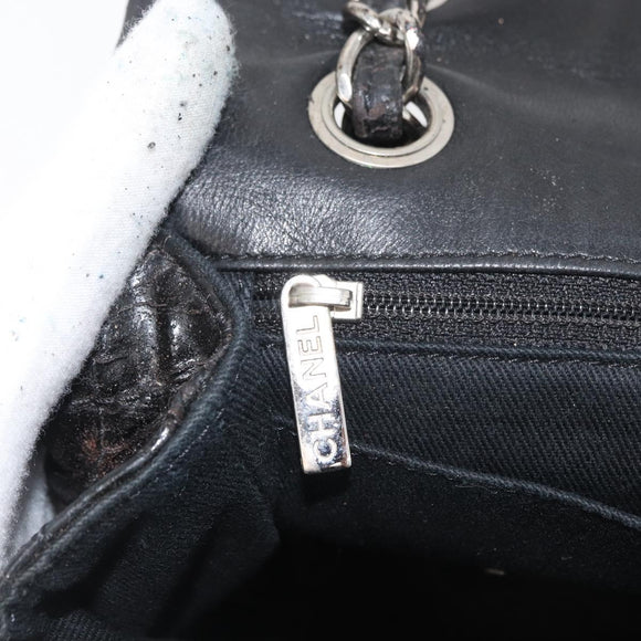 CHANEL Matelasse Chain Shoulder Bag Patent leather Black Silver CC Auth 158095