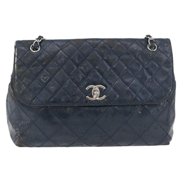 CHANEL Matelasse Chain Shoulder Bag Patent leather Navy Silver CC Auth 158096