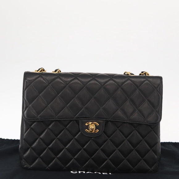CHANEL Matelasse 30 Chain Shoulder Bag Lamb Skin Black Gold CC Auth 158361SAM
