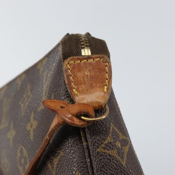LOUIS VUITTON Monogram Pochette Accessoires Pouch M51980 LV Auth 158774