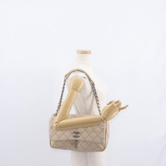 CHANEL Matelasse Chain Shoulder Bag Leather Beige CC Auth 158860