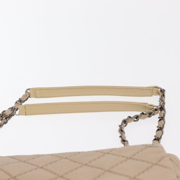CHANEL Matelasse Chain Shoulder Bag Leather Beige CC Auth 158860