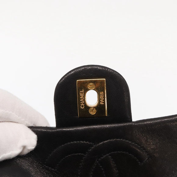 CHANEL Matelasse Chain Shoulder Bag Lamb Skin Gold Black CC Auth 158863SAV