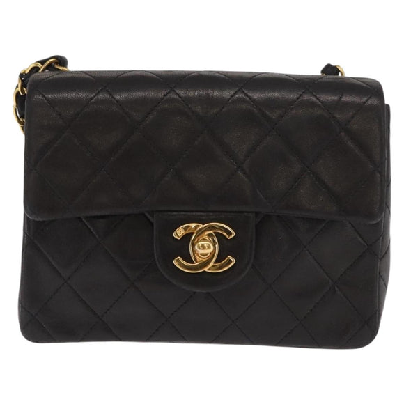 CHANEL Matelasse Chain Shoulder Bag Lamb Skin Gold Black CC Auth 158863SAV