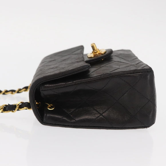 CHANEL Matelasse Chain Shoulder Bag Lamb Skin Gold Black CC Auth 158863SAV