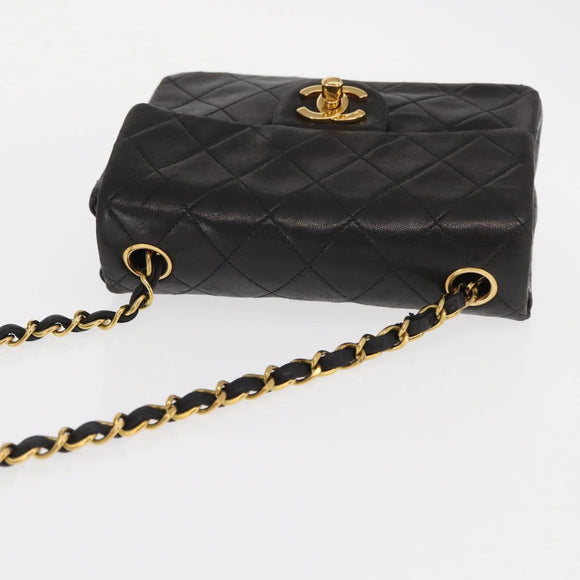 CHANEL Matelasse Chain Shoulder Bag Lamb Skin Gold Black CC Auth 158863SAV