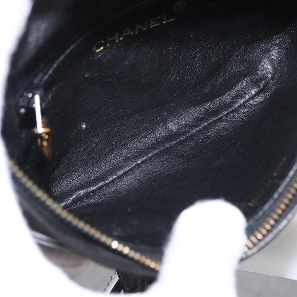 CHANEL Matelasse Waist bag Patent leather Black Gold CC Auth 158866SAV