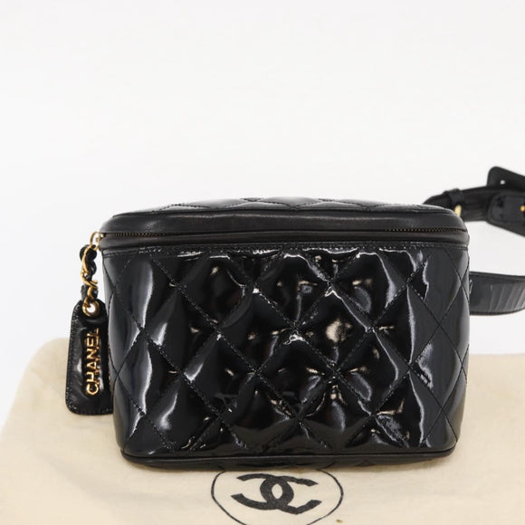 CHANEL Matelasse Waist bag Patent leather Black Gold CC Auth 158866SAV