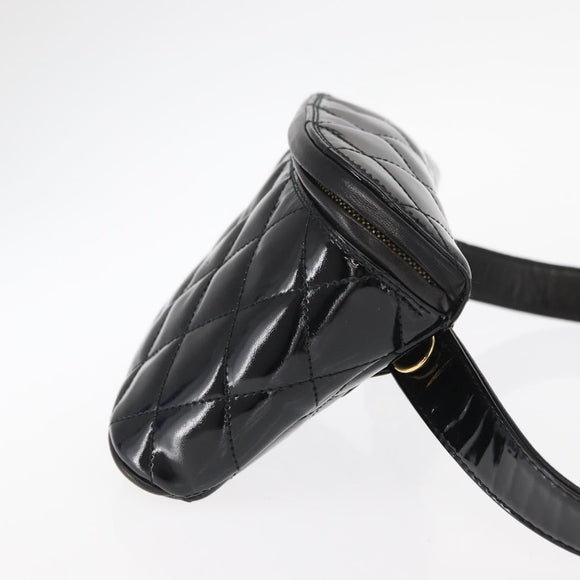 CHANEL Matelasse Waist bag Patent leather Black Gold CC Auth 158866SAV