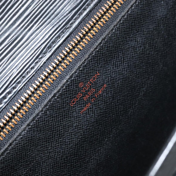 LOUIS VUITTON Epi Serie Dragonne Clutch Bag Black Noir M52612 LV Auth 159042