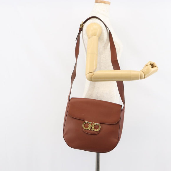 Salvatore Ferragamo Gancini Shoulder Bag Leather Brown Gold Auth 159139