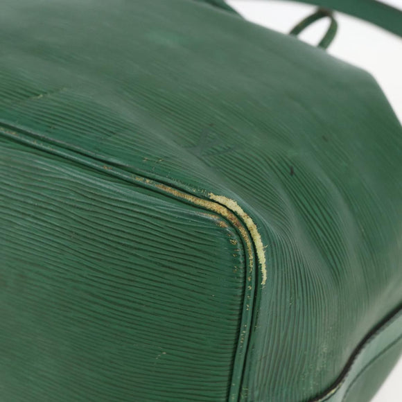 LOUIS VUITTON Epi Petit Noe Shoulder Bag Green M44104 LV Auth 159220