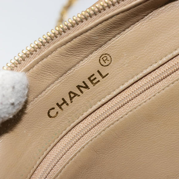 CHANEL Matelasse Chain Shoulder Bag Leather Beige Gold CC Auth 159264
