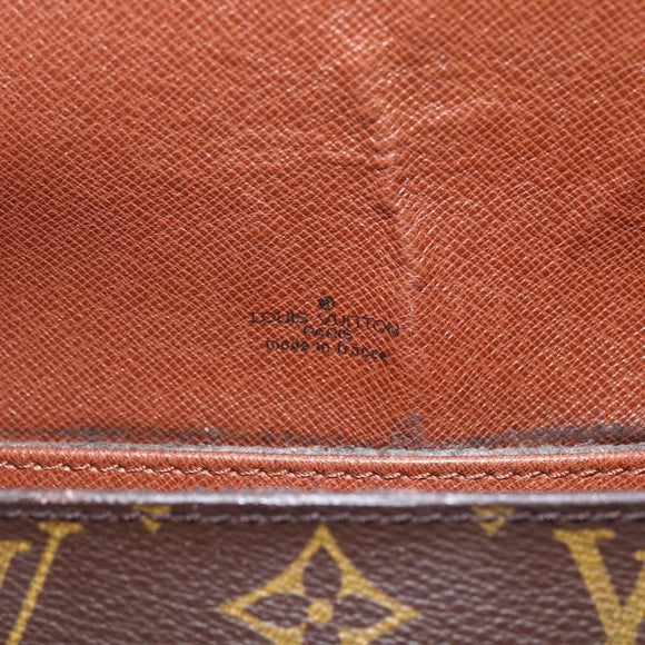LOUIS VUITTON Monogram Saint Cloud PM Shoulder Bag M51244 LV Auth 159544