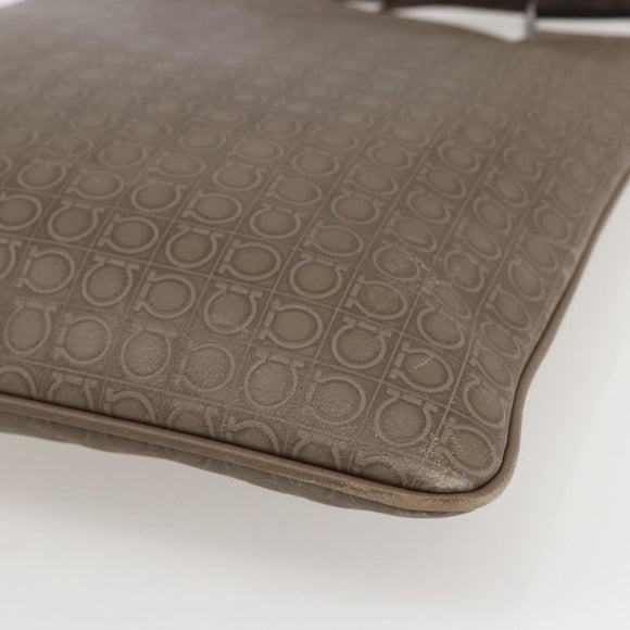 Salvatore Ferragamo Shoulder Bag Leather Beige Silver Auth 159986