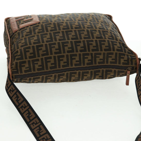 FENDI Zucca Canvas Shoulder Bag Brown Black Auth 160218