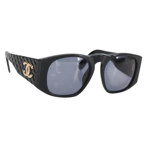 CHANEL Sonnenbrille Kunststoff Schwarz CC Auth 160328