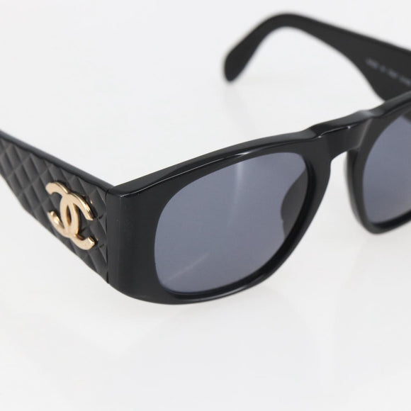 CHANEL Sonnenbrille Kunststoff Schwarz CC Auth 160328