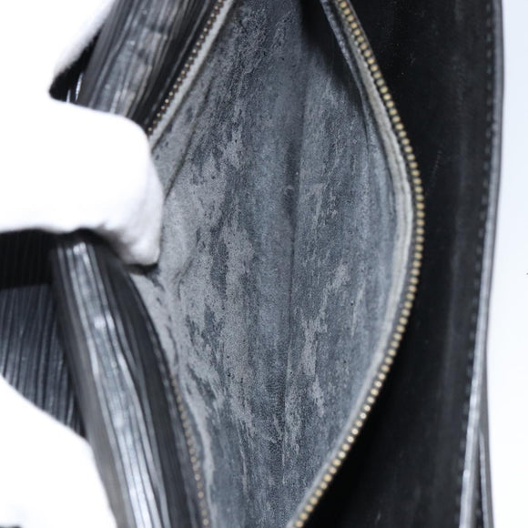 LOUIS VUITTON Epi Serie Dragonne Clutch Bag Black Noir M52612 LV Auth 160670