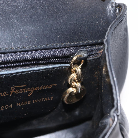Salvatore Ferragamo Chain Gancini Shoulder Bag Leather Black Gold Auth 161032