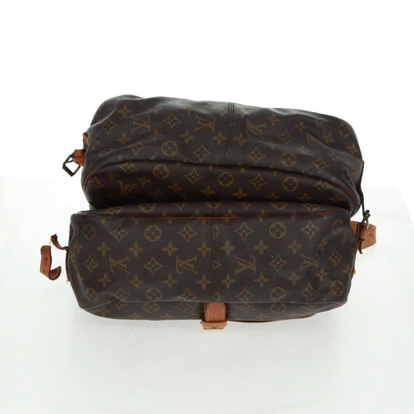 LOUIS VUITTON Monogram Saumur 35 Shoulder Bag M42254 LV Auth 161371
